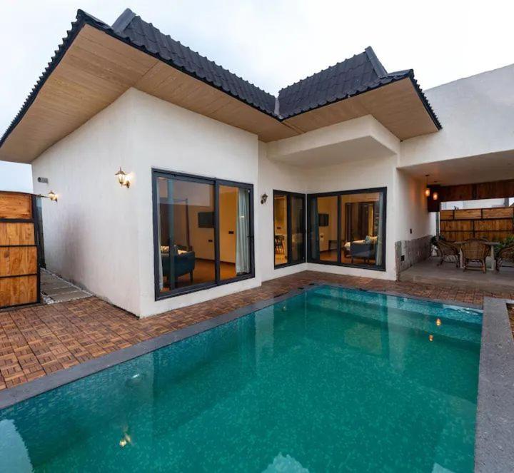 Palm Villas Amritsar Esterno foto