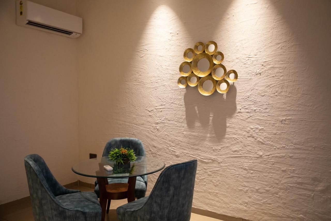Palm Villas Amritsar Esterno foto